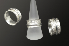 Spinnerring-mit-Textur-scaled